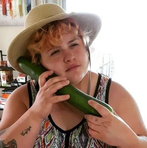 Meet your Posher, Linda